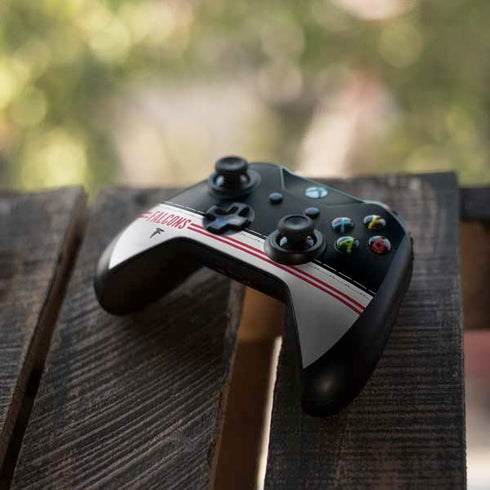 NFL Atlanta Falcons White Striped Xbox One X Controller Skin