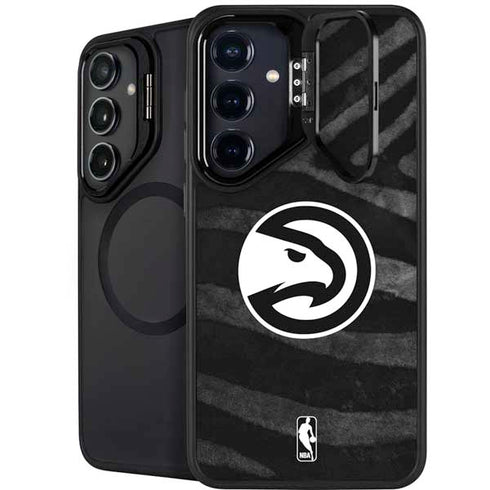 NBA Atlanta Hawks Black Animal Print Galaxy S24 Kickstand Case