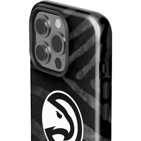 NBA Atlanta Hawks Black Animal Print iPhone 15 Pro Impact Case