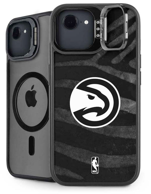 NBA Atlanta Hawks Black Animal Print iPhone 16e Kickstand Case