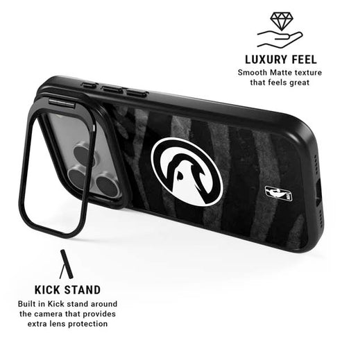 NBA Atlanta Hawks Black Animal Print iPhone 17 Pro Kickstand Case