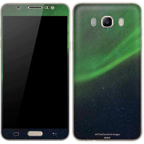 StockTrek Aurora Borealis Dances Above the Arctic Ocean Galaxy J7 Skin