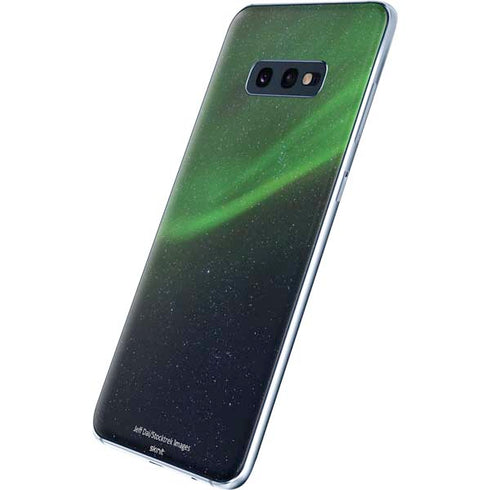 StockTrek Aurora Borealis Dances Above the Arctic Ocean Galaxy S10e Skin