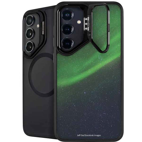 StockTrek Aurora Borealis Dances Above the Arctic Ocean Galaxy S25 Kickstand Case