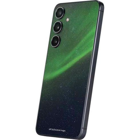 StockTrek Aurora Borealis Dances Above the Arctic Ocean Galaxy S25 Skin