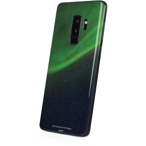 StockTrek Aurora Borealis Dances Above the Arctic Ocean Galaxy S9 Plus Skin