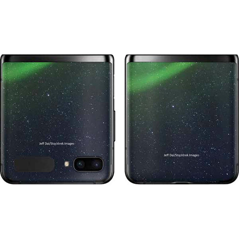 StockTrek Aurora Borealis Dances Above the Arctic Ocean Galaxy Z Flip Skin