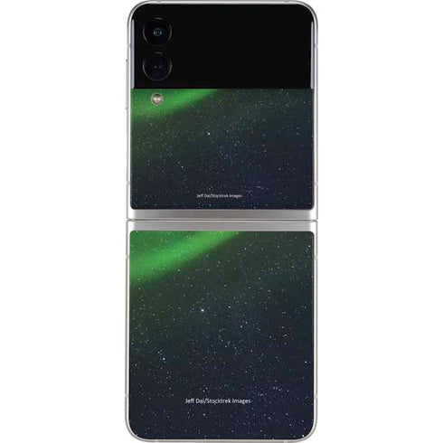 StockTrek Aurora Borealis Dances Above the Arctic Ocean Galaxy Z Flip3 5G Skin