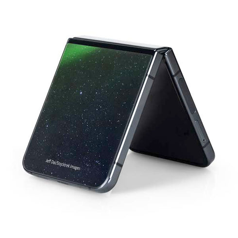 StockTrek Aurora Borealis Dances Above the Arctic Ocean Galaxy Z Flip5 5G Skin
