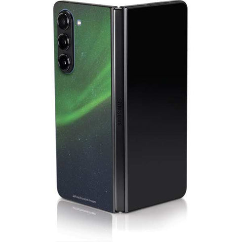 StockTrek Aurora Borealis Dances Above the Arctic Ocean Galaxy Z Fold5 5G Skin