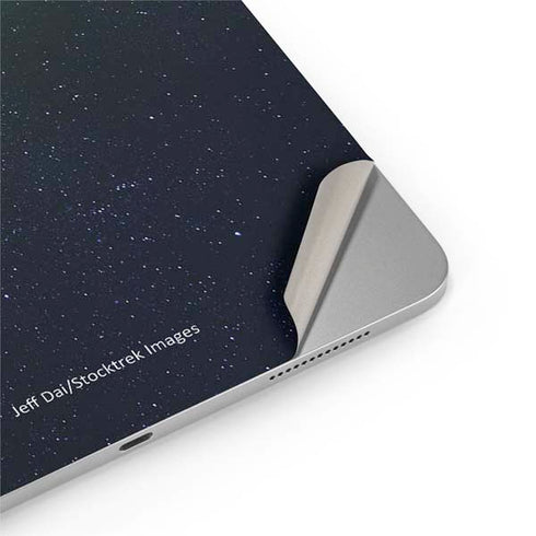 StockTrek Aurora Borealis Dances Above the Arctic Ocean iPad Pro 13in M4 (2024) Skin
