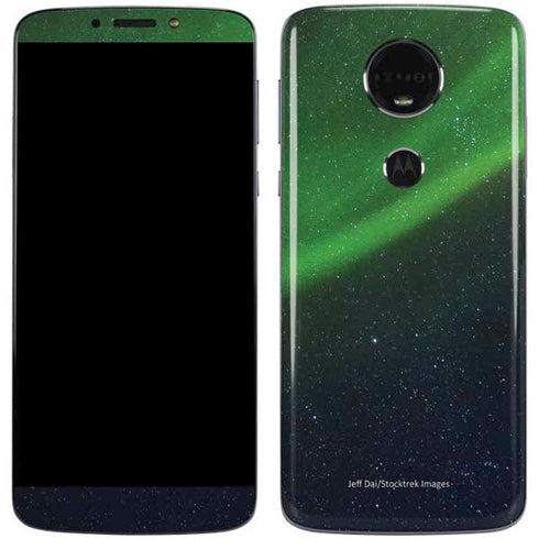 StockTrek Aurora Borealis Dances Above the Arctic Ocean Moto E5 Plus Skin
