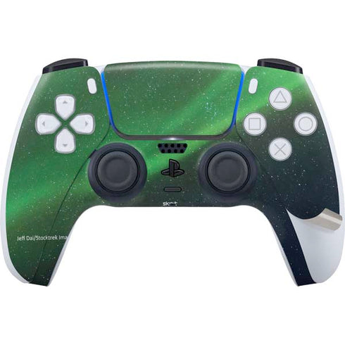 StockTrek Aurora Borealis Dances Above the Arctic Ocean PS5 Pro Bundle Skin
