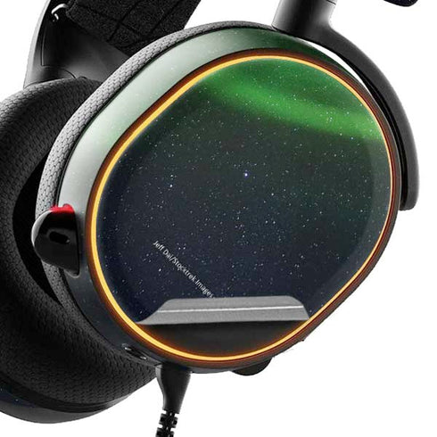 StockTrek Aurora Borealis Dances Above the Arctic Ocean SteelSeries Arctis 3 Skin