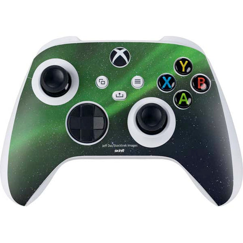 StockTrek Aurora Borealis Dances Above the Arctic Ocean Xbox Series S Controller Skin