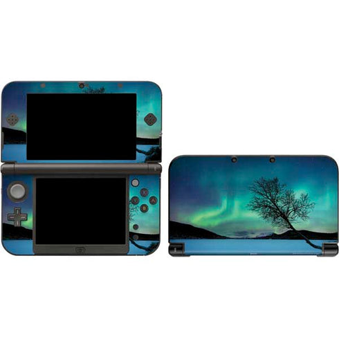 StockTrek Aurora Borealis over a lake in Norway 3DS XL 2015 Skin