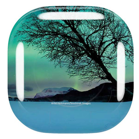 StockTrek Aurora Borealis over a lake in Norway Galaxy Buds Live Skin
