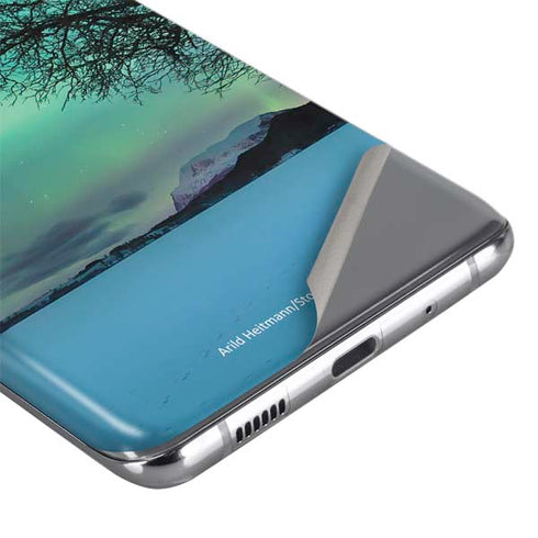 StockTrek Aurora Borealis over a lake in Norway Galaxy S20 Skin