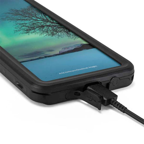 StockTrek Aurora Borealis over a lake in Norway Galaxy S20 Waterproof Case