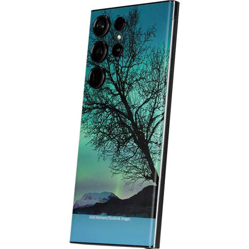 StockTrek Aurora Borealis over a lake in Norway Galaxy S23 Ultra Skin