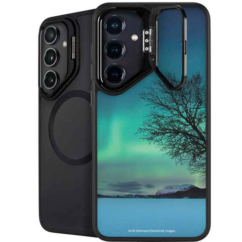 StockTrek Aurora Borealis over a lake in Norway Galaxy S24 Plus Kickstand Case