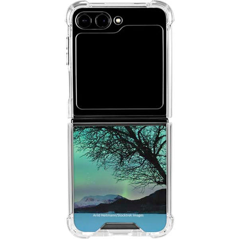 StockTrek Aurora Borealis over a lake in Norway Galaxy Z Flip6 Clear Case