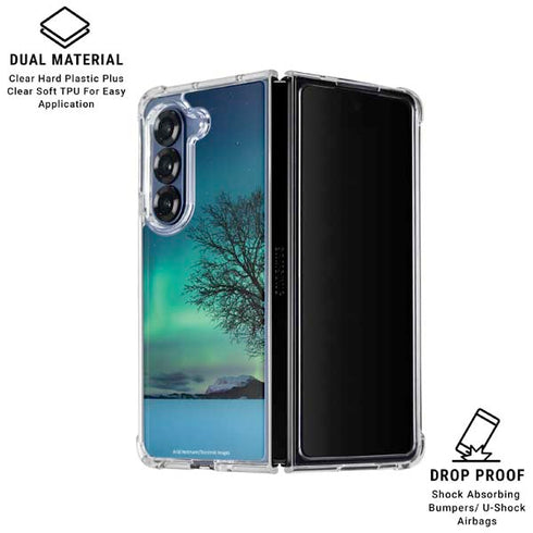 StockTrek Aurora Borealis over a lake in Norway Galaxy Z Fold6 Clear Case