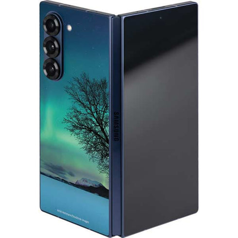 StockTrek Aurora Borealis over a lake in Norway Galaxy Z Fold6 Skin