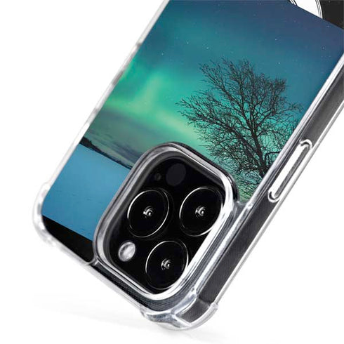 StockTrek Aurora Borealis over a lake in Norway iPhone 15 Pro MagSafe Case