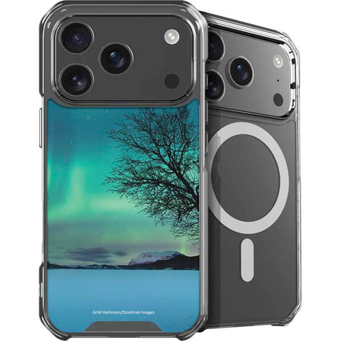 StockTrek Aurora Borealis over a lake in Norway iPhone 18 Pro Max MagSafe Case