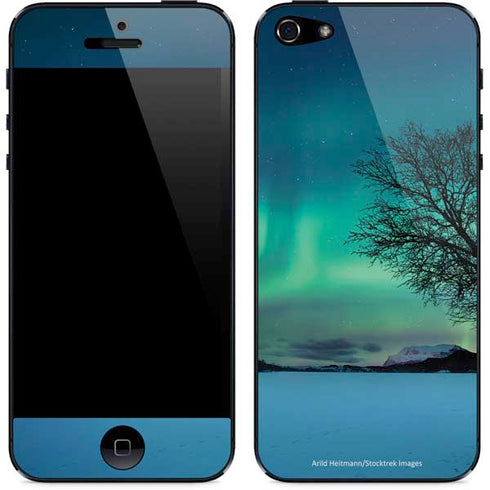 StockTrek Aurora Borealis over a lake in Norway iPhone 5/5s/5SE Skin