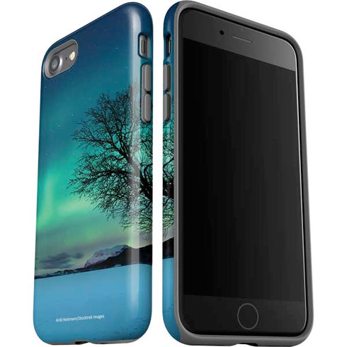 StockTrek Aurora Borealis over a lake in Norway iPhone SE (2nd & 3rd Gen) Pro Case