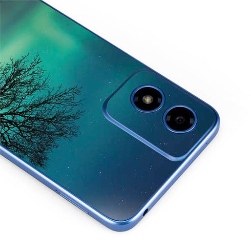 StockTrek Aurora Borealis over a lake in Norway Moto G Play 4G (2024) Skin