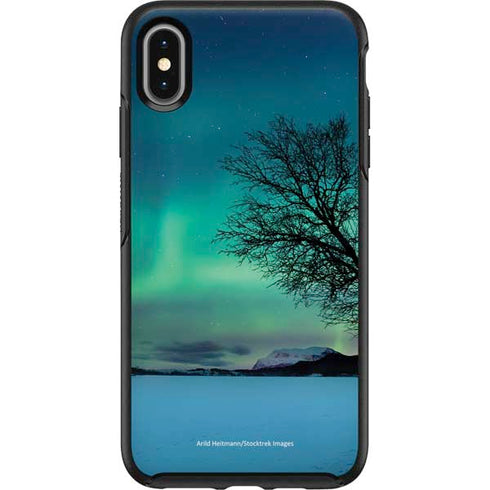 StockTrek Aurora Borealis over a lake in Norway Otterbox Symmetry iPhone Skin