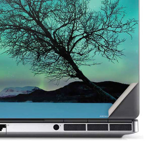 StockTrek Aurora Borealis over a lake in Norway Dell Precision Skin