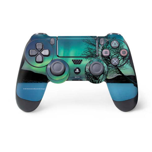 StockTrek Aurora Borealis over a lake in Norway PS4 Pro/Slim Controller Skin