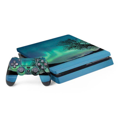 StockTrek Aurora Borealis over a lake in Norway PS4 Slim Bundle Skin