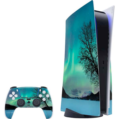 StockTrek Aurora Borealis over a lake in Norway PS5 Bundle Skin