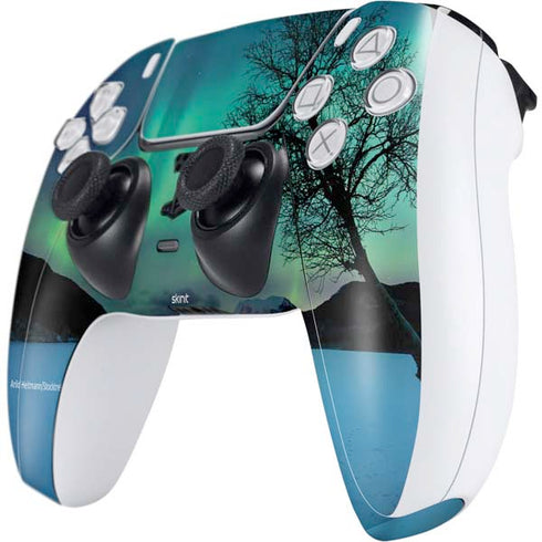 StockTrek Aurora Borealis over a lake in Norway PS5 Controller Skin