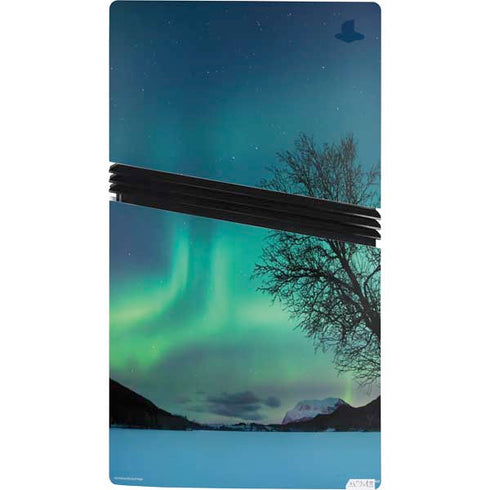StockTrek Aurora Borealis over a lake in Norway PS5 Pro Bundle Skin