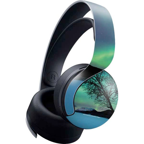 StockTrek Aurora Borealis over a lake in Norway PlayStation PS5 Skins