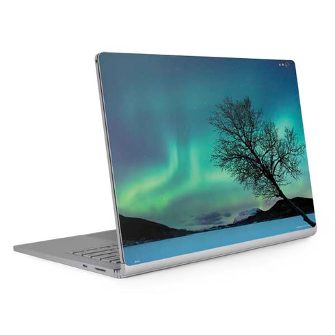 StockTrek Aurora Borealis over a lake in Norway Surface Book 2 13.5in Skin