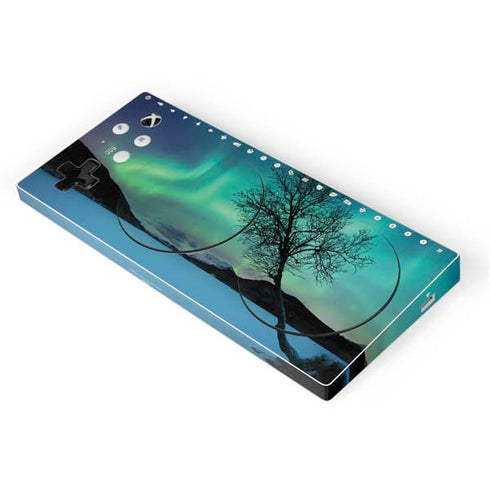 StockTrek Aurora Borealis over a lake in Norway Xbox Adaptive Controller Skin