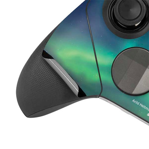 StockTrek Aurora Borealis over a lake in Norway Xbox Elite Wireless Controller Series 2 Skin