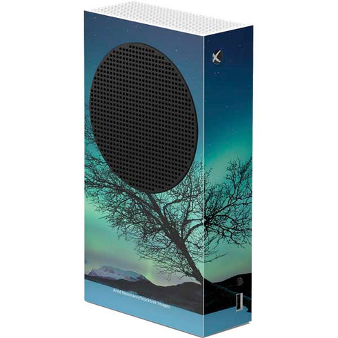 StockTrek Aurora Borealis over a lake in Norway Xbox Series S Console Skin