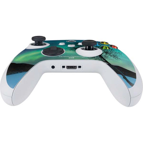 StockTrek Aurora Borealis over a lake in Norway Xbox Series S Controller Skin