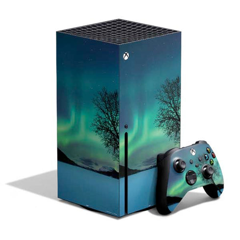 StockTrek Aurora Borealis over a lake in Norway Xbox Series X Bundle Skin