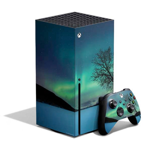 StockTrek Aurora Borealis over a lake in Norway Xbox Series X Skins