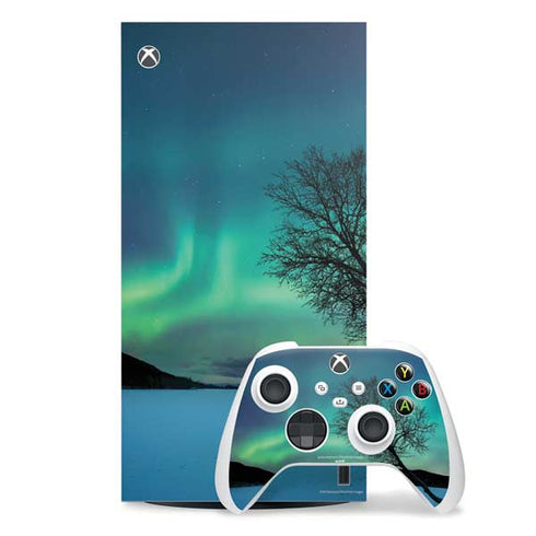 StockTrek Aurora Borealis over a lake in Norway Xbox Series X Skins