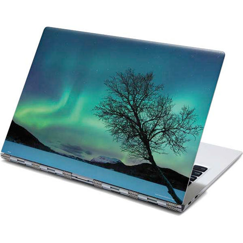 StockTrek Aurora Borealis over a lake in Norway Yoga 910 2-in-1 14in Touch-Screen Skin